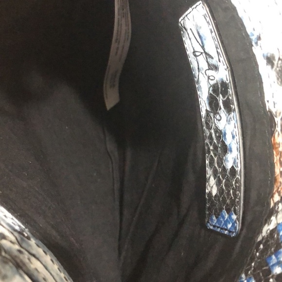 Free People Blue & Brown Snakeskin Pattern Chain Strap Crossbody Purse N… - Picture 12 of 14